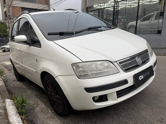 FIAT IDEA 1.8 MPI ELX 8V FLEX 4P MANUAL FIAT IDEA 1.8 MPI ELX 8V FLEX 4P MANUAL